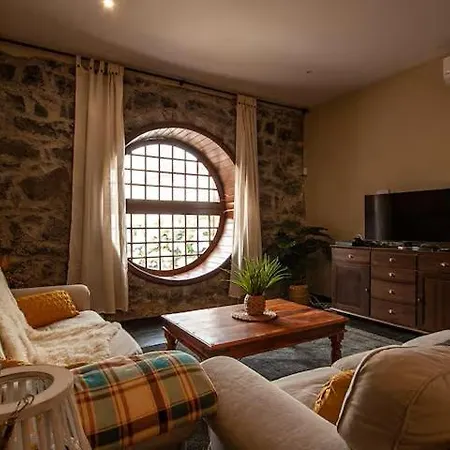 Capelas Mansion Dom wakacyjny Ponta Delgada