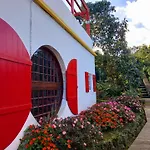 Capelas Mansion