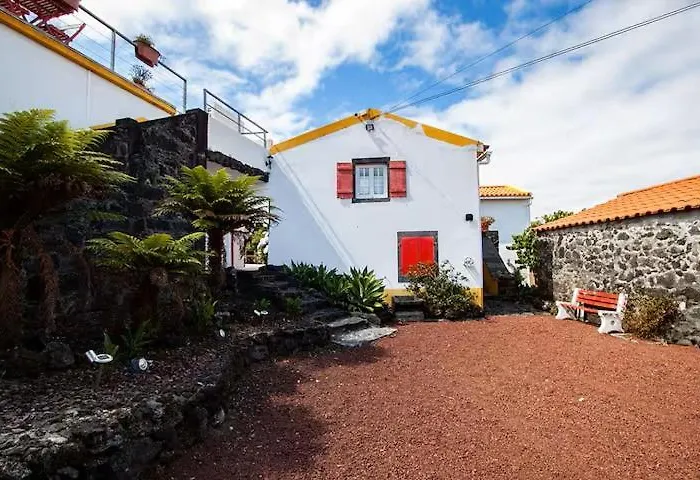 Capelas Mansion 蓬塔德尔加达